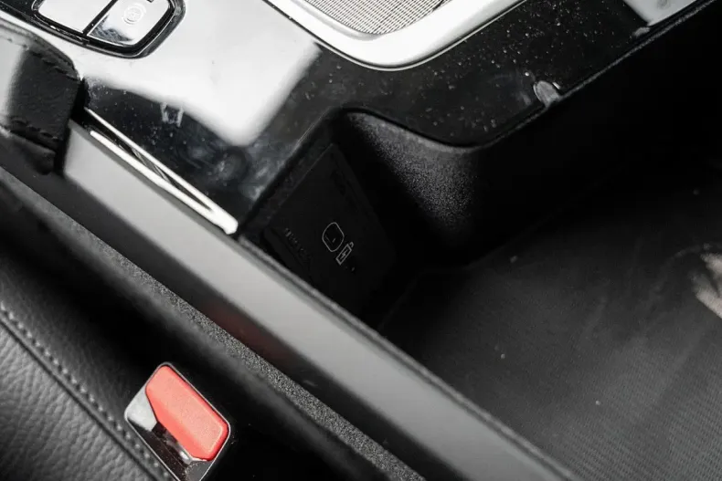 Volvo XC90 din 2024 cu 25.600 km - oferta VOL113756 - foto 20