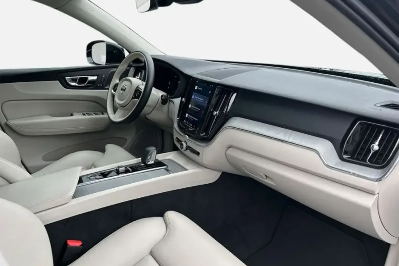 Volvo XC60 din 2024 cu 21.213 km - oferta VOL113767 - foto 16