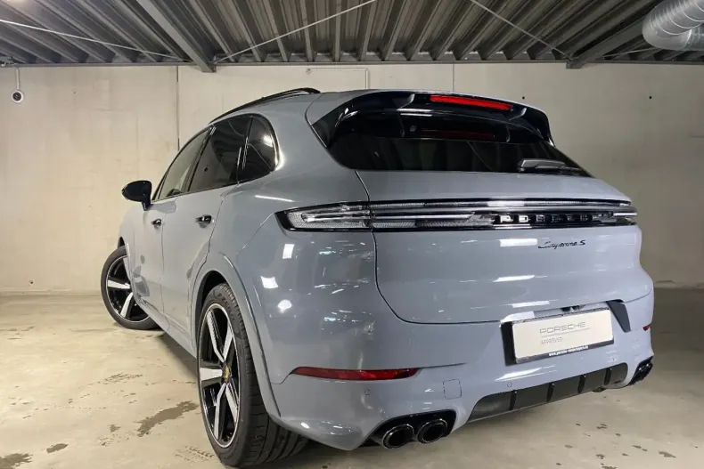 Porsche Cayenne din 2024 cu 29.500 km - oferta POR113792 - foto 4