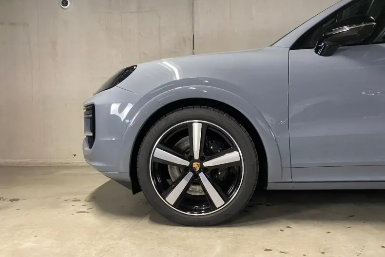 Porsche Cayenne din 2024 cu 29.500 km - oferta POR113792 - foto 9