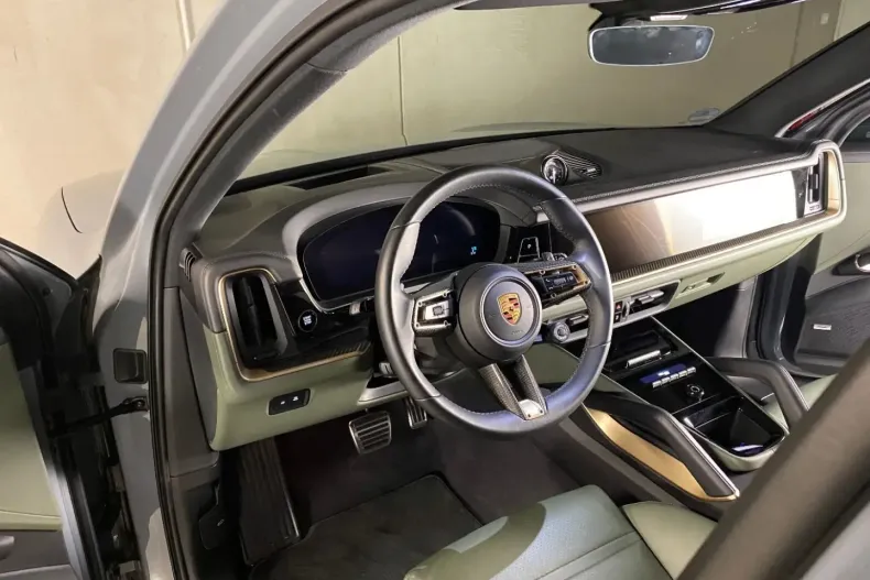 Porsche Cayenne din 2024 cu 29.500 km - oferta POR113792 - foto 11