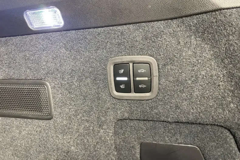 Porsche Cayenne din 2024 cu 29.500 km - oferta POR113792 - foto 26