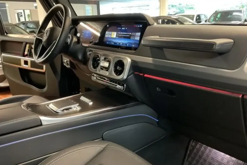 Mercedes-Benz G 450 din 2024 cu 25.000 km - oferta MER113794 - foto 12