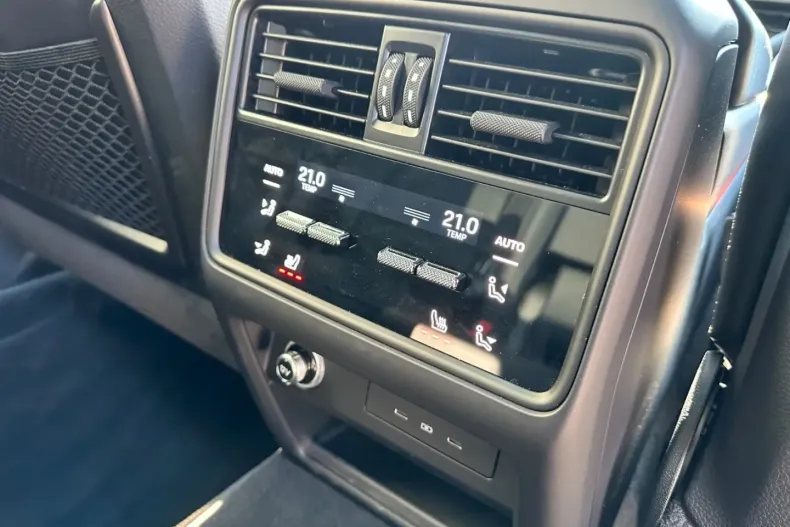 Porsche Cayenne din 2024 cu 15.000 km - oferta POR113803 - foto 11