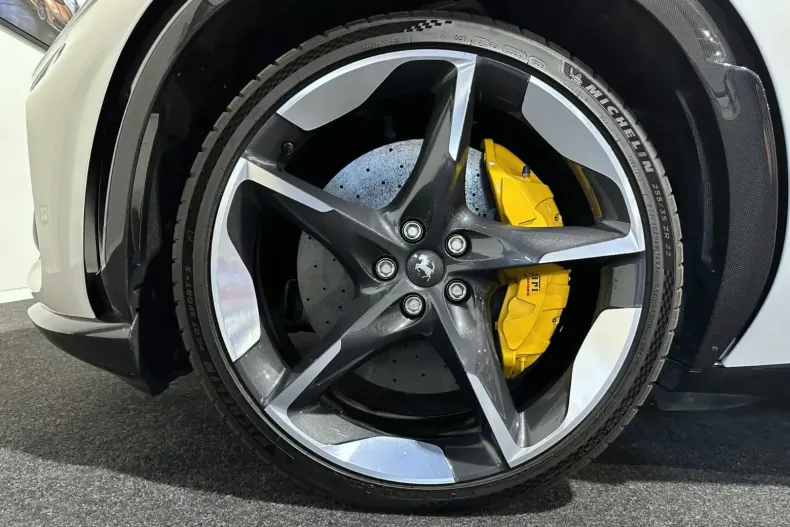 Ferrari Purosangue din 2023 cu 3.800 km - oferta FER113805 - foto 7