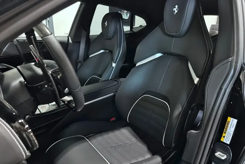 Ferrari Purosangue din 2023 cu 3.800 km - oferta FER113805 - foto 14