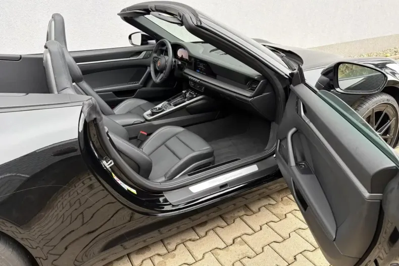 Porsche 911 din 2025 cu 6.700 km - oferta POR113810 - foto 3