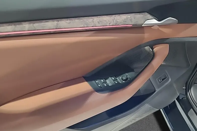 Skoda Superb din 2024 cu 15.000 km - oferta SKO113811 - foto 13