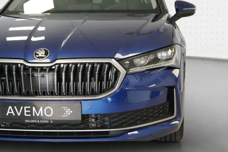 Skoda Superb din 2024 cu 10.400 km - oferta SKO113813 - foto 1