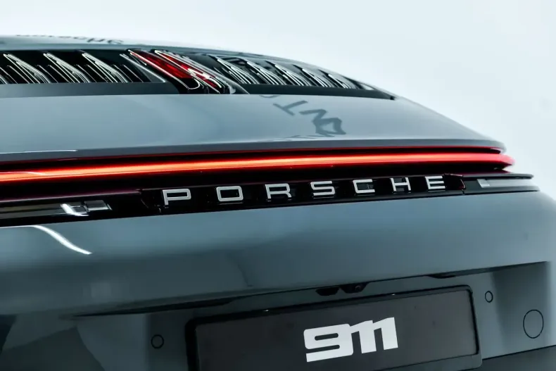 Porsche 911 din 2025 cu 9.700 km - oferta POR113816 - foto 9