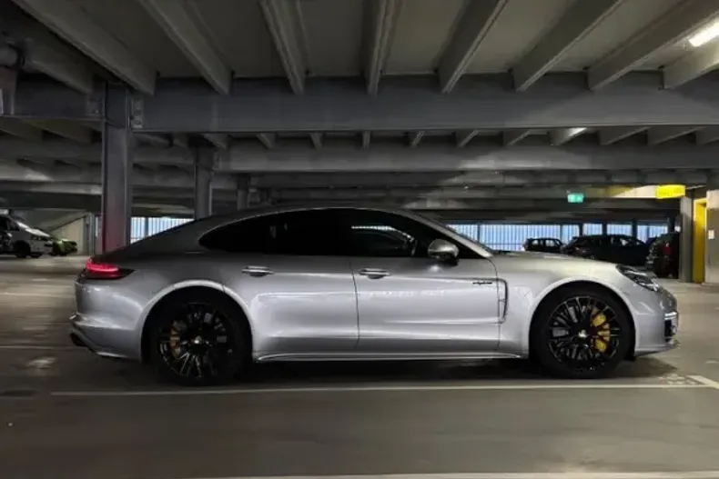 Porsche Panamera din 2021 cu 41.300 km - oferta POR113817 - foto 3