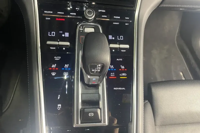 Porsche Panamera din 2023 cu 23.400 km - oferta POR113818 - foto 20