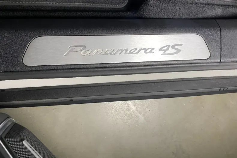 Porsche Panamera din 2023 cu 23.400 km - oferta POR113818 - foto 23