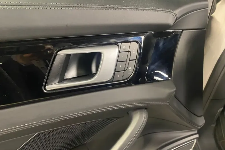 Porsche Panamera din 2023 cu 23.400 km - oferta POR113818 - foto 26