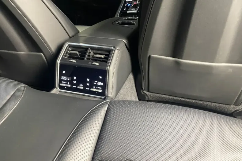 Porsche Panamera din 2023 cu 23.400 km - oferta POR113818 - foto 29