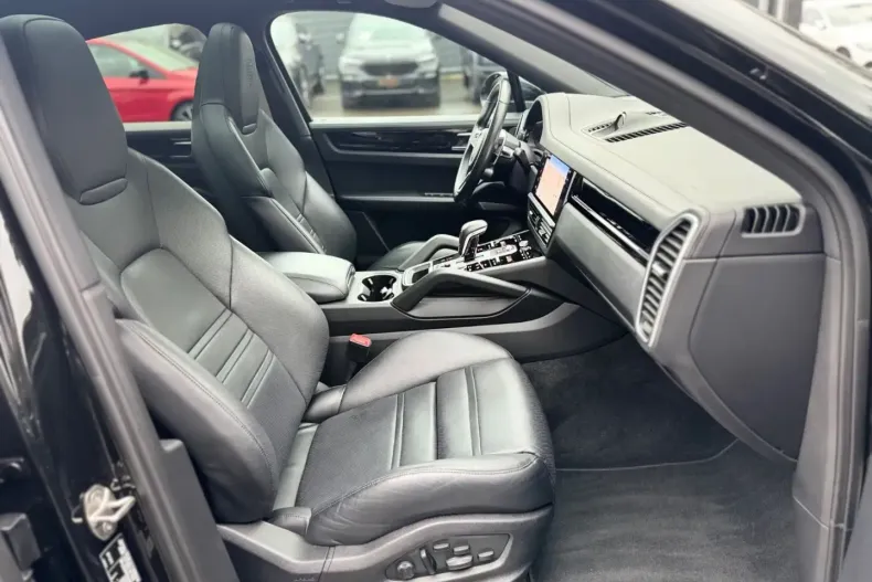 Porsche Cayenne din 2022 cu 63.000 km - oferta POR113826 - foto 16