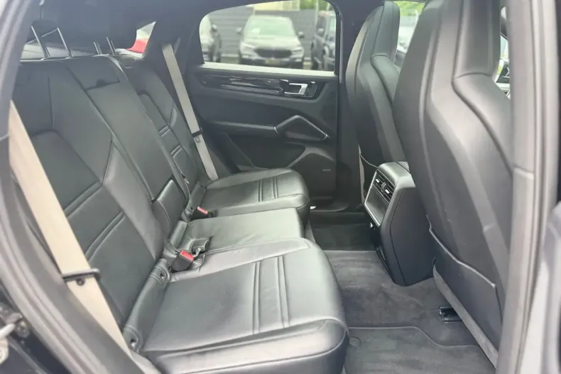 Porsche Cayenne din 2022 cu 63.000 km - oferta POR113826 - foto 17