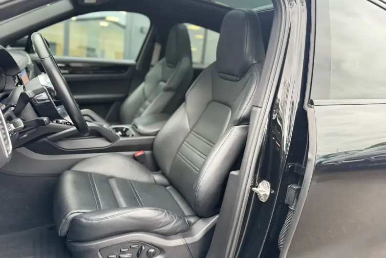 Porsche Cayenne din 2022 cu 63.000 km - oferta POR113826 - foto 24