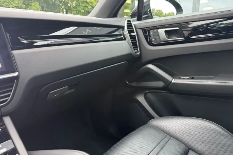 Porsche Cayenne din 2022 cu 63.000 km - oferta POR113826 - foto 26