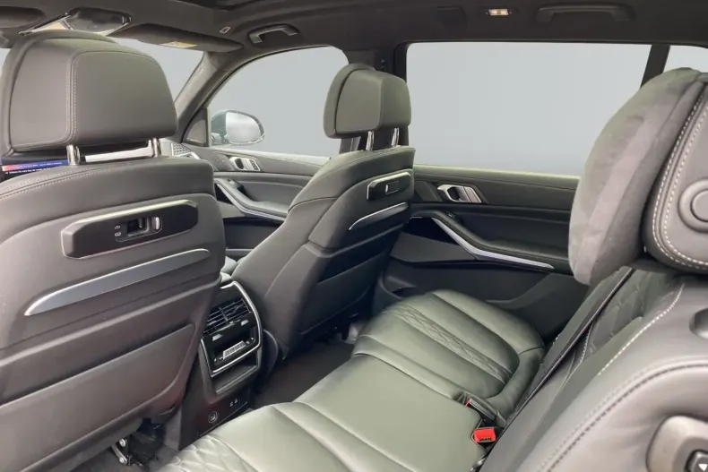 BMW X7 din 2024 cu 25.573 km - oferta BMW113855 - foto 9