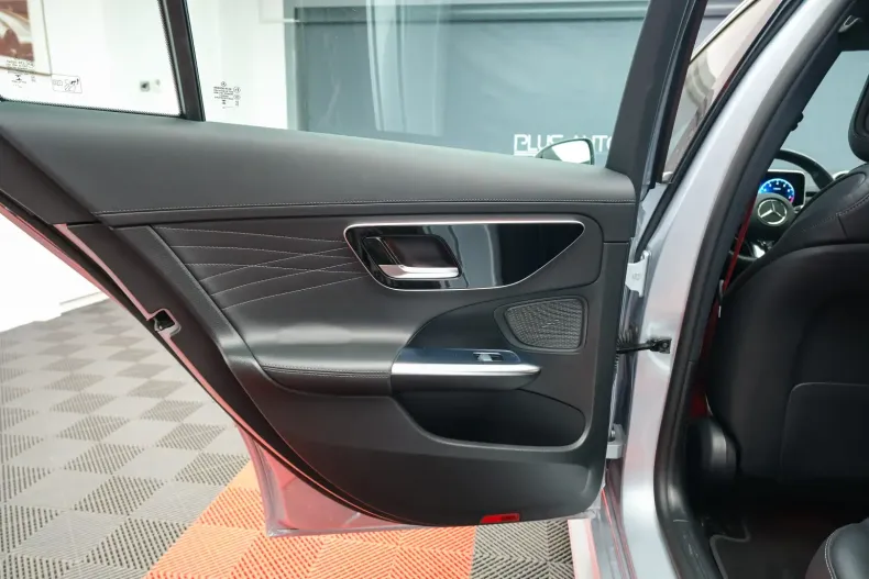 Mercedes-Benz C 43 AMG din 2023 cu 40.850 km - oferta MER113866 - foto 22