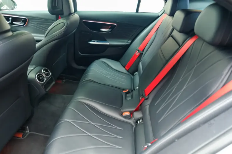 Mercedes-Benz C 43 AMG din 2023 cu 40.850 km - oferta MER113866 - foto 25