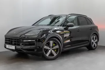 Porsche Cayenne din 2023 - oferta POR113876