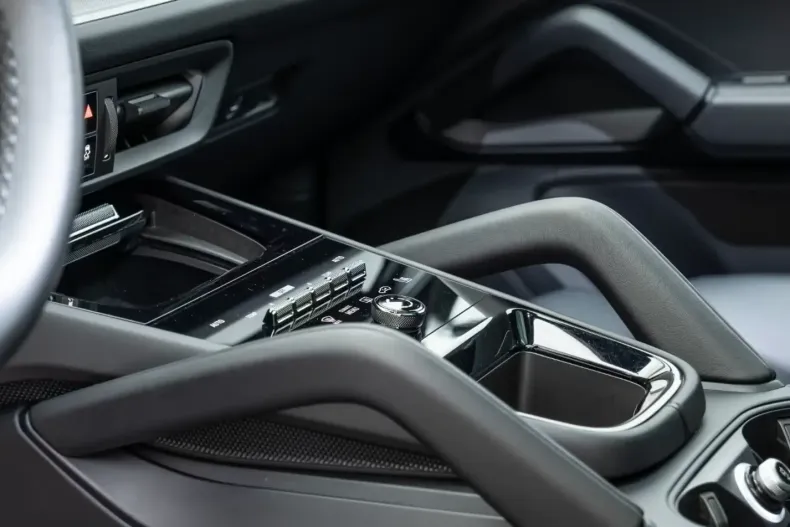 Porsche Cayenne din 2023 cu 25.951 km - oferta POR113876 - foto 6