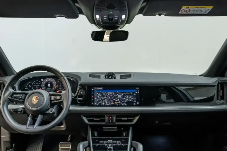Porsche Cayenne din 2023 cu 25.951 km - oferta POR113876 - foto 8