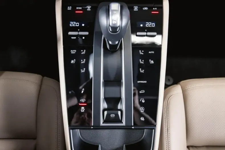 Porsche Macan din 2023 cu 32.500 km - oferta POR113882 - foto 20