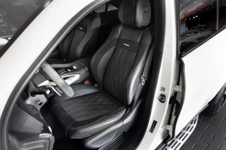 Mercedes-Benz GLE 63 AMG din 2024 cu 10.092 km - oferta MER113884 - foto 16