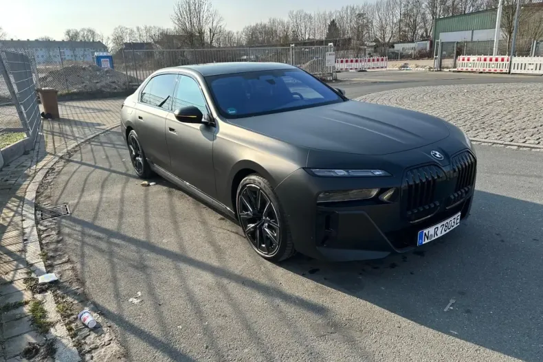 BMW 750 din 2024 cu 39.900 km - oferta BMW113891 - foto 2