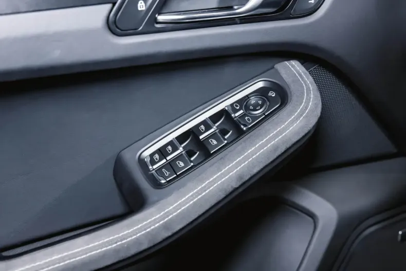 Porsche Macan din 2021 cu 65.500 km - oferta POR113899 - foto 24