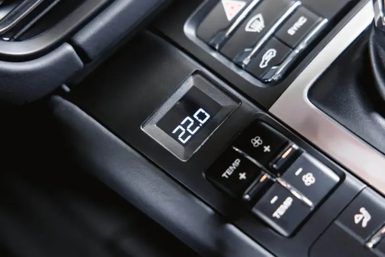 Porsche Macan din 2021 cu 65.500 km - oferta POR113899 - foto 38