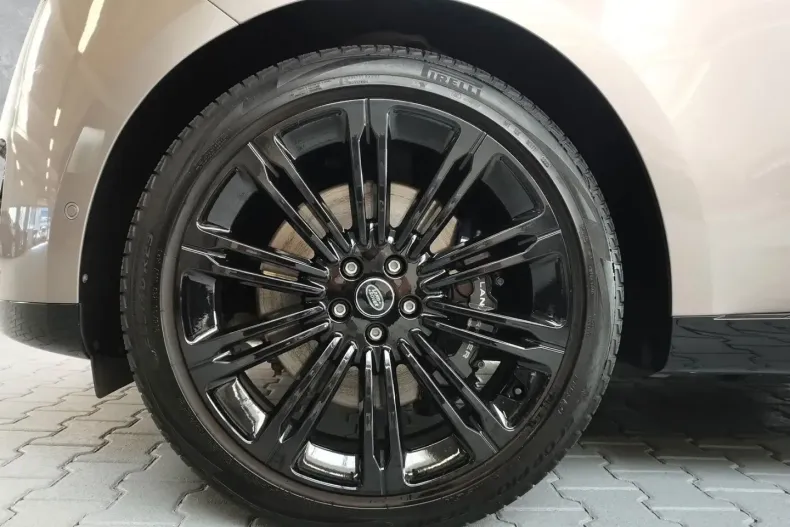 Land Rover Range Rover din 2023 cu 34.680 km - oferta LAN113907 - foto 9