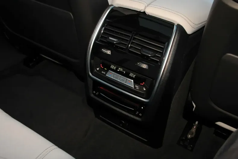 BMW X6 M din 2022 cu 19.700 km - oferta BMW113909 - foto 28