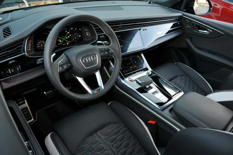 Audi RSQ8 din 2024 cu 12.000 km - oferta AUD113915 - foto 16