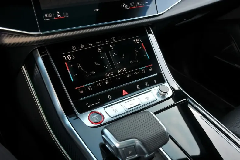 Audi RSQ8 din 2024 cu 12.000 km - oferta AUD113915 - foto 19