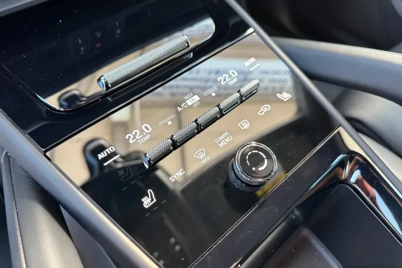 Porsche Cayenne din 2024 cu 15.000 km - oferta POR113929 - foto 24