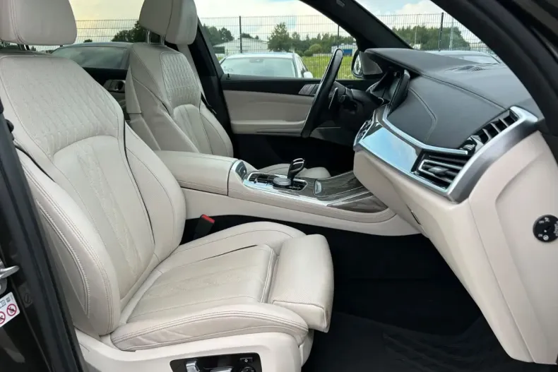 BMW X7 din 2022 cu 35.000 km - oferta BMW113933 - foto 8