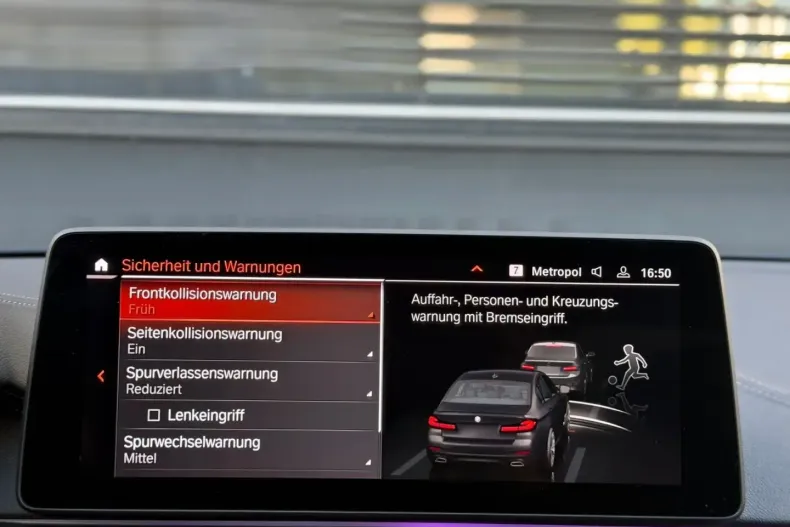 BMW 530 din 2021 cu 53.000 km - oferta BMW113945 - foto 28