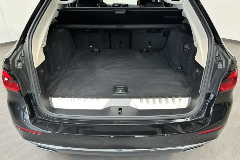 BMW 530 din 2022 cu 89.750 km - oferta BMW113950 - foto 4