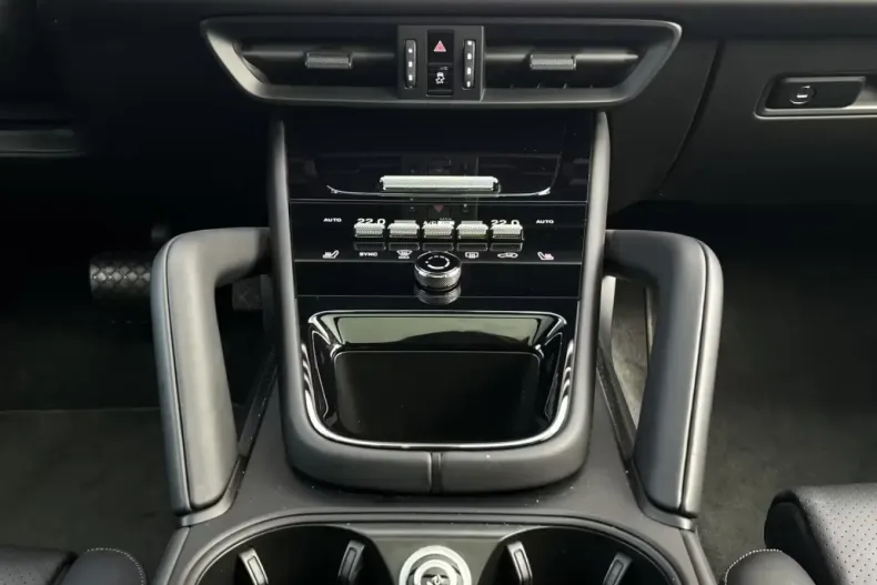 Porsche Cayenne din 2023 cu 22.500 km - oferta POR113954 - foto 13