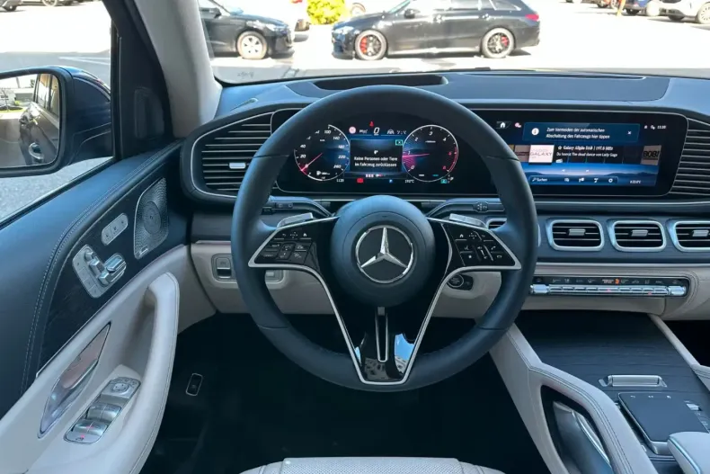 Mercedes-Benz GLE 450 din 2025 cu 2.100 km - oferta MER113963 - foto 9