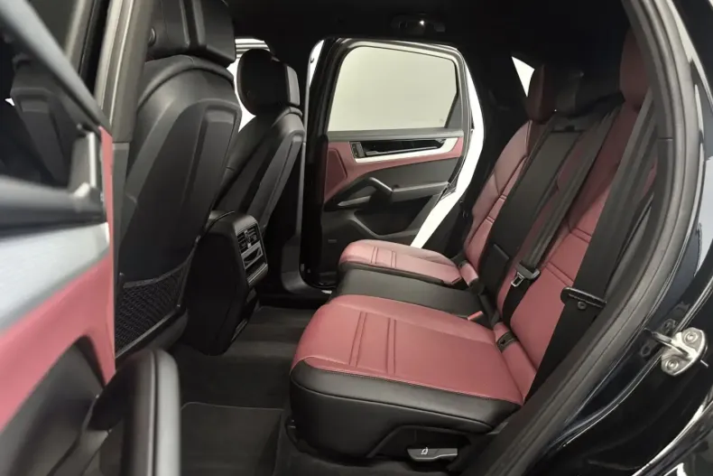 Porsche Cayenne din 2024 cu 32.200 km - oferta POR113970 - foto 15