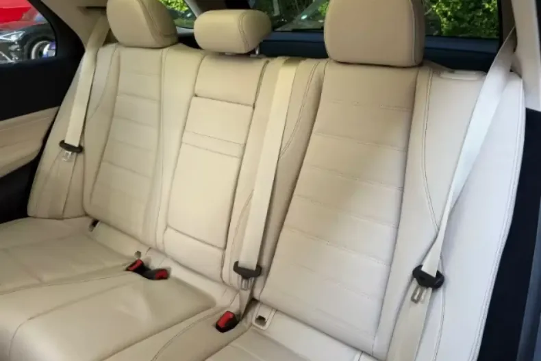 Mercedes-Benz GLE 450 din 2025 cu 26.600 km - oferta MER113971 - foto 8