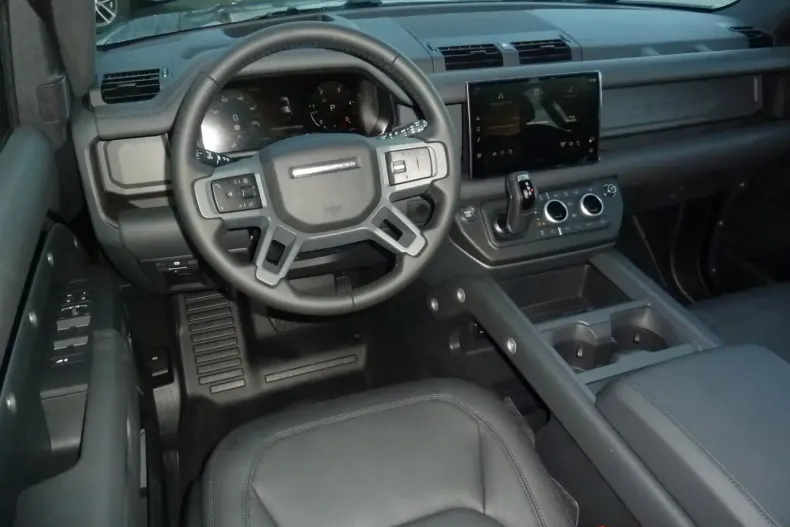 Land Rover Defender din 2025 cu 790 km - oferta LAN113978 - foto 12