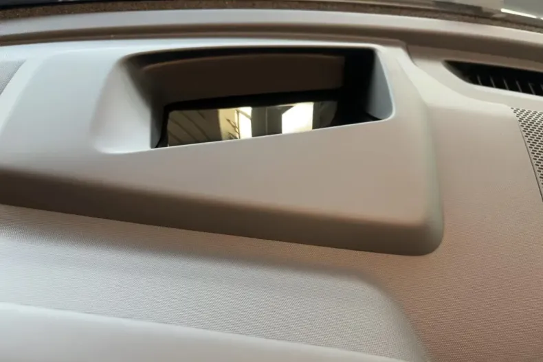 Land Rover Defender din 2025 cu 500 km - oferta LAN113983 - foto 10