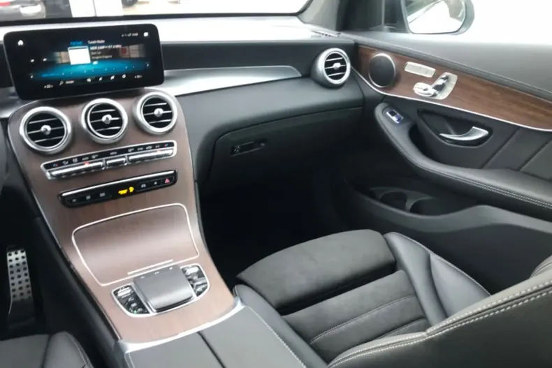 Mercedes-Benz GLC 300 din 2024 cu 17.400 km - oferta MER113984 - foto 9