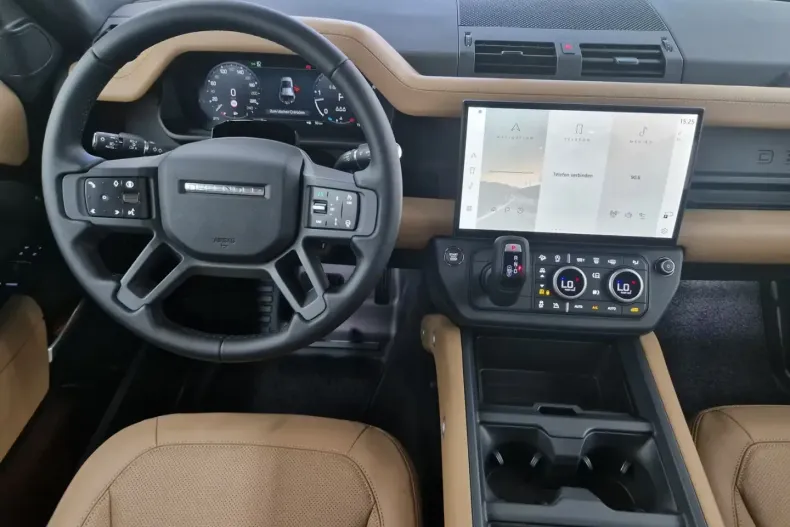 Land Rover Defender din 2025 cu 50 km - oferta LAN113987 - foto 8